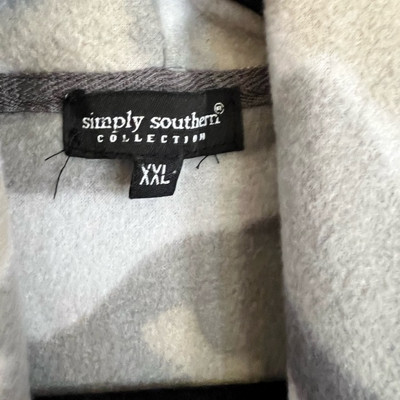 Simply Southern Camo print with faux leather trim vest with pockets - Picture 5 of 7